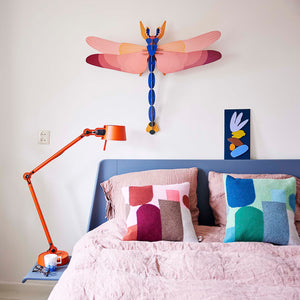 Studio Roof Wanddekoration Wandschmuck Objekte aus Papier Interior Design Libelle Dragonfly pink